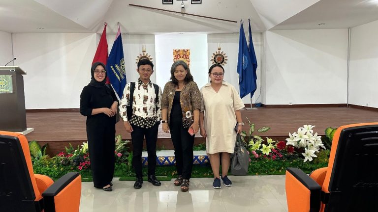 Kegiatan FGD dan Benchmarking Pengembangan Kurikulum Bersama, Kerjasama dan Rencana Program MBKM Prodi Pariwisata Bersama Fakultas Pariwisata Universitas Udayana.